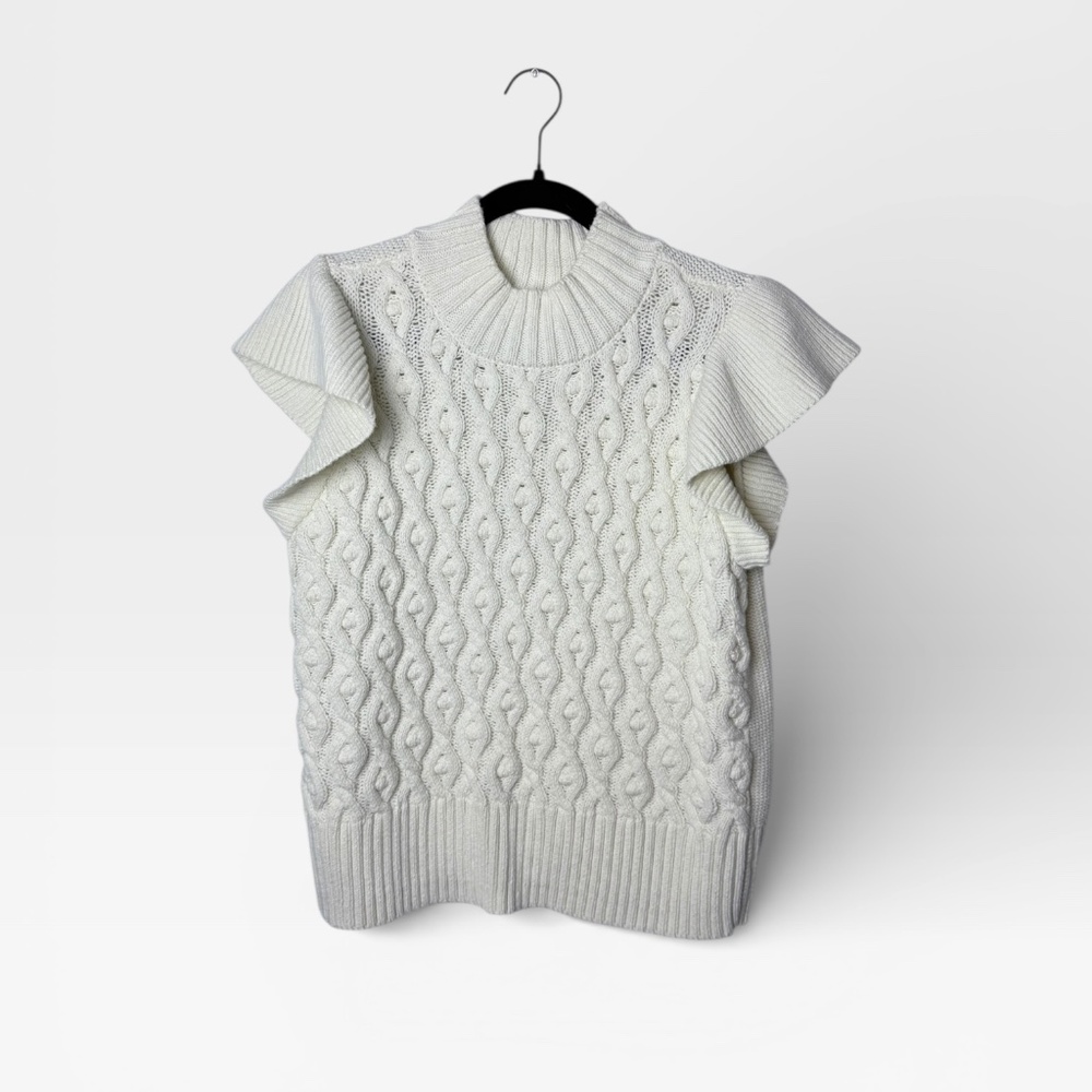 On 34th White Knitted Sweater (C)